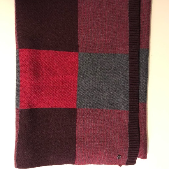 LULULEMON BUNDLE UP SCARF - Picture 3 of 5